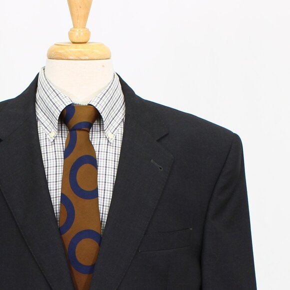 Jos. A. Bank 43R 37x28 Gray Solid Two Button Full Suit R017 - Picture 7 of 14